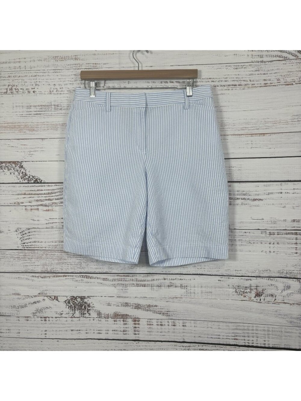 Talbots Blue White Seersucker Bermuda Perfect Short 10 1/2”